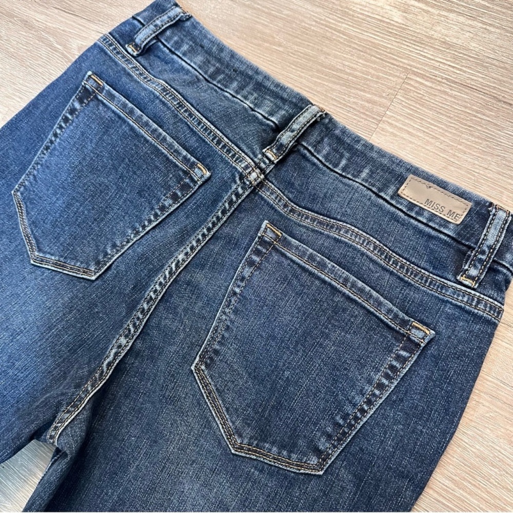 MISS ME High-Rise Flare Leg - Size 29 - Picture 9 of 13